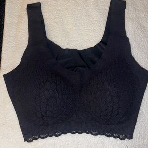 Black pull over bra
